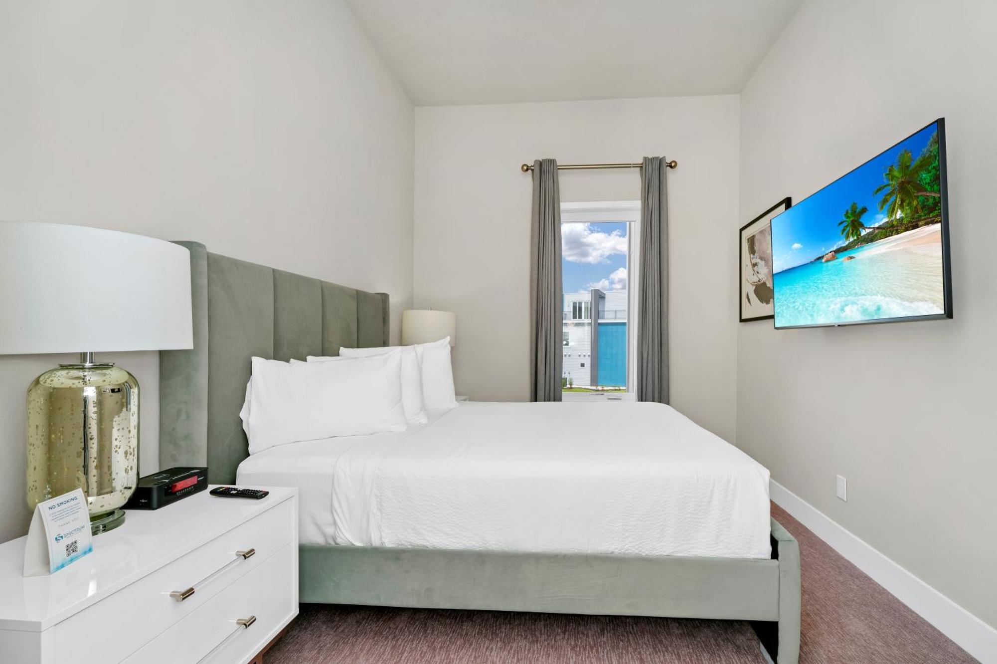 Spacious Modern With Pool Table, Rooftop Terrace And Large Loft Reunion Water Park Access Near At Spectrum Orlando By Rentyl B34-246 *