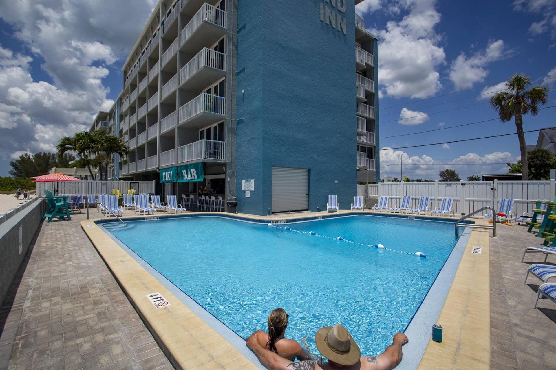412 - Island * St. Pete Beach