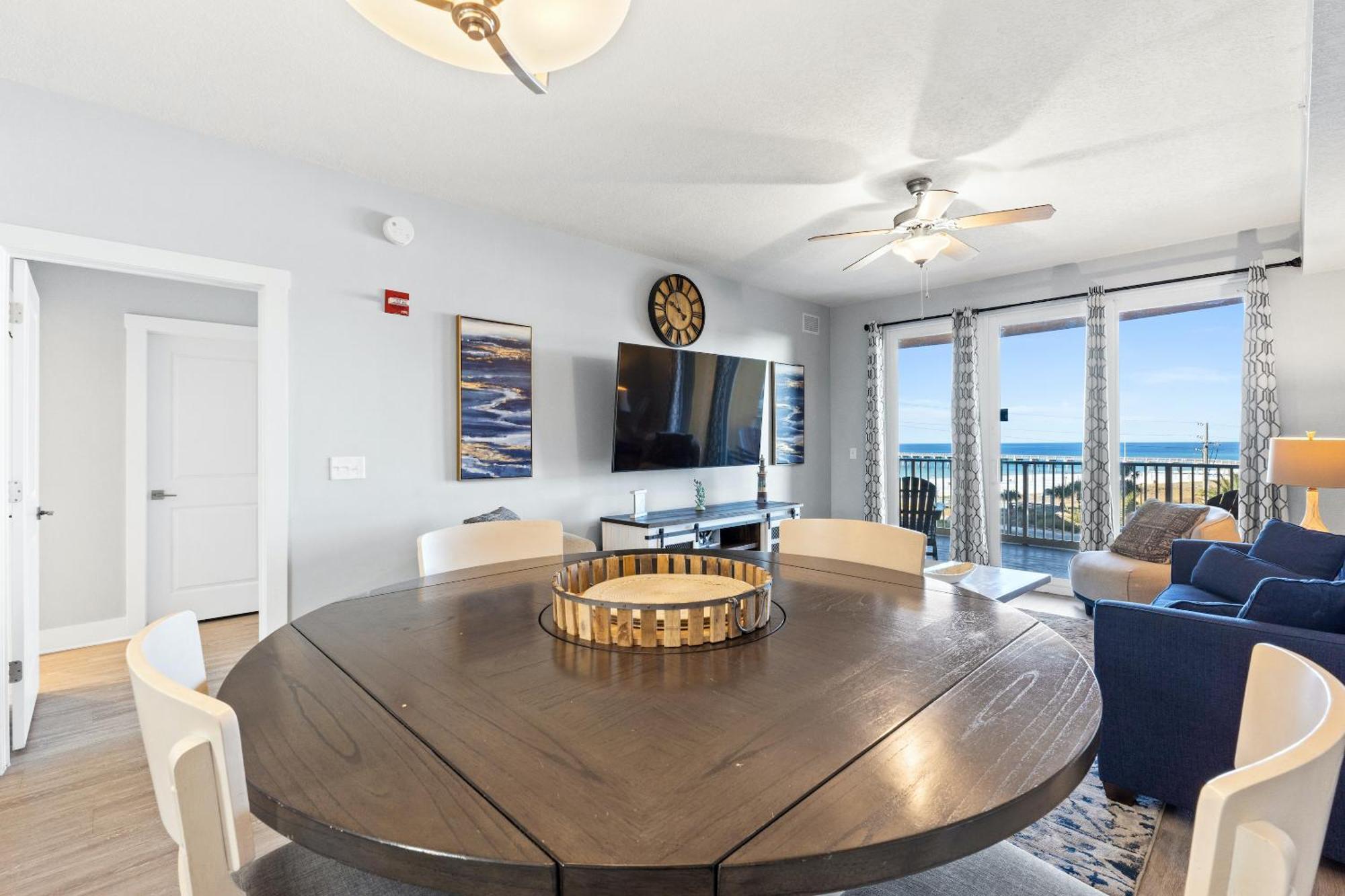 Tower 3 At Calypso Apartment *