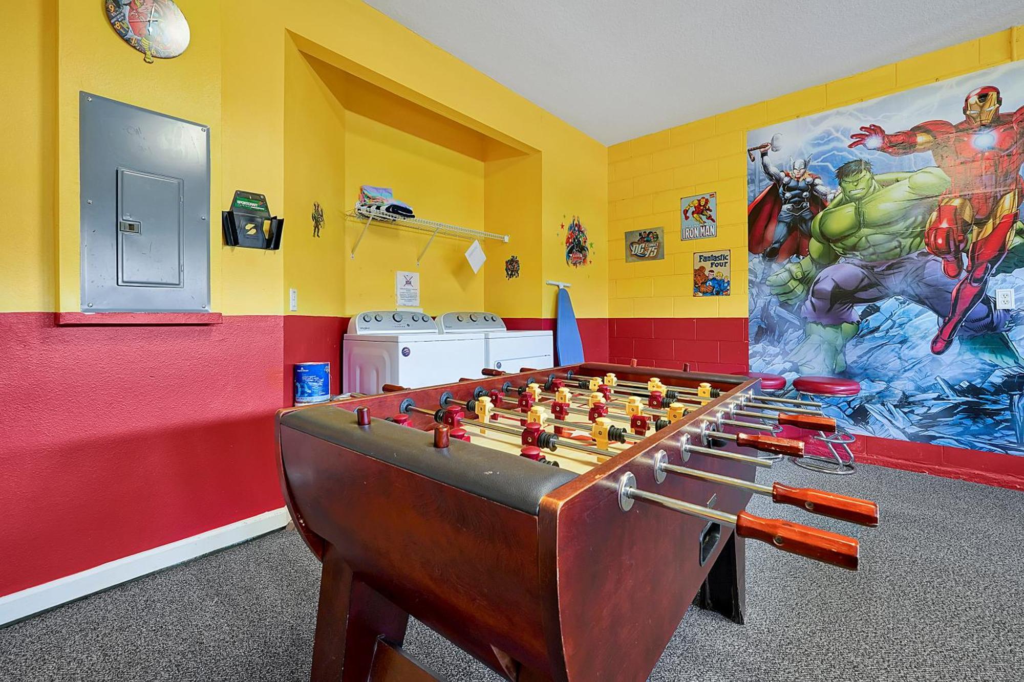 Tropical Escape: Pool,spa & Themed Game Holiday home