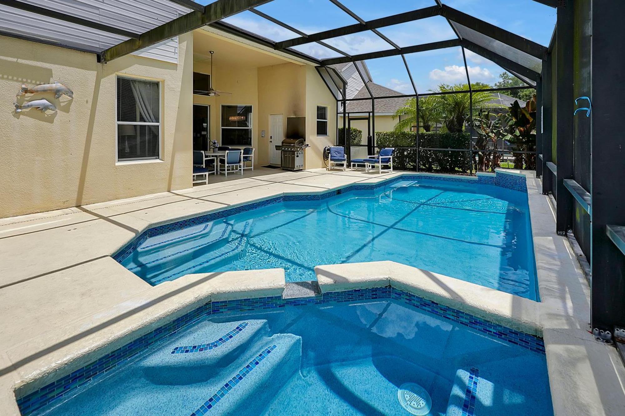 Tropical Escape: Pool,spa & Themed Game Holiday home *