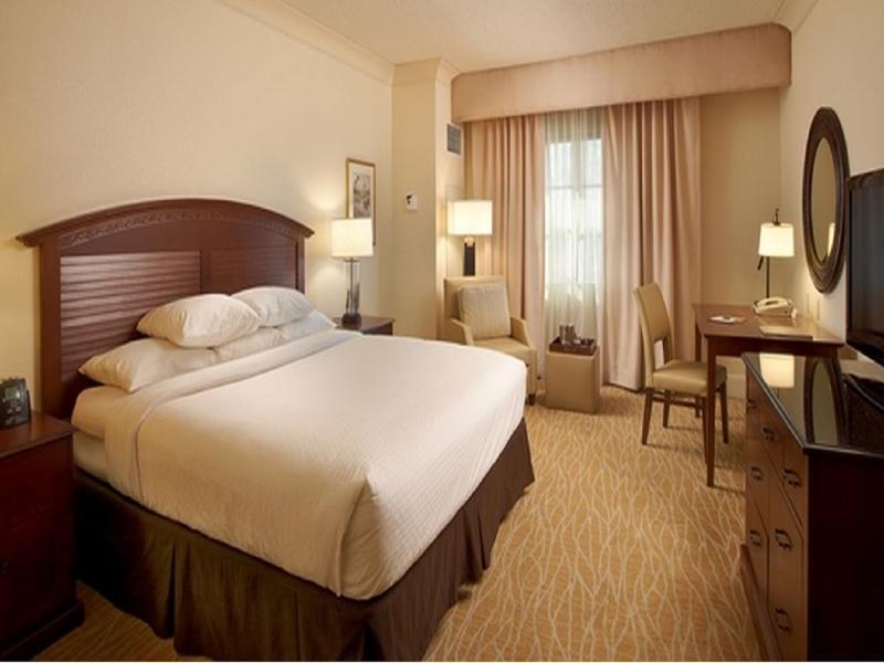Doubletree By Hilton - Sawgrass Mills 4*