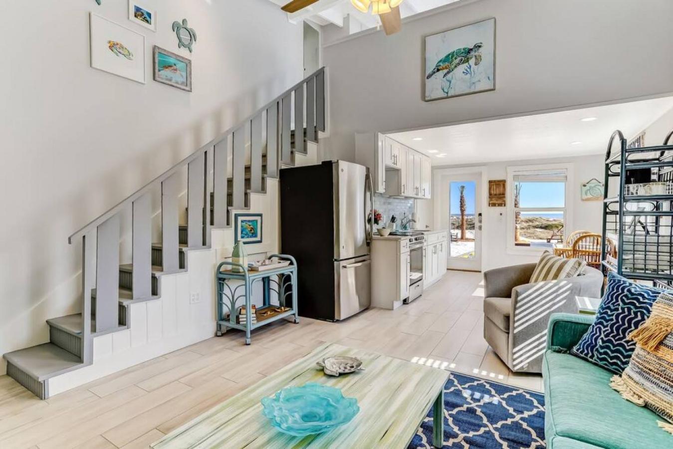 Apartment Turtle Loft - Charming Oceanfront Loft - Multiple Decks - Private Access