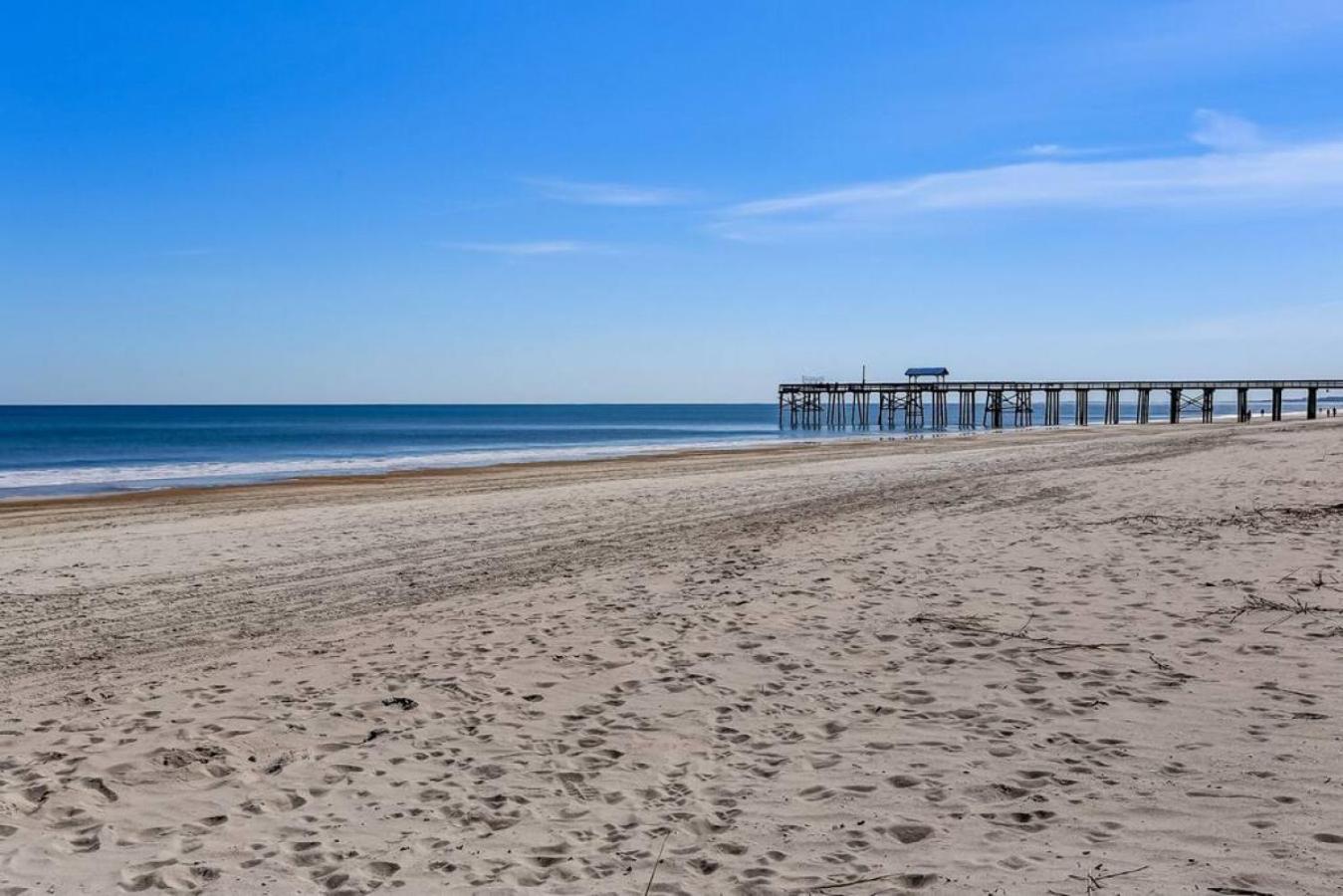 Turtle Loft - Charming Oceanfront Loft - Multiple Decks - Private Access Fernandina Beach