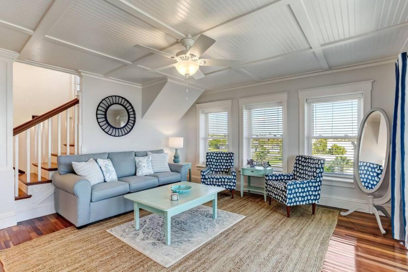 Mermaid Castle - Oceanfront Luxury House - Rooftop Deck *