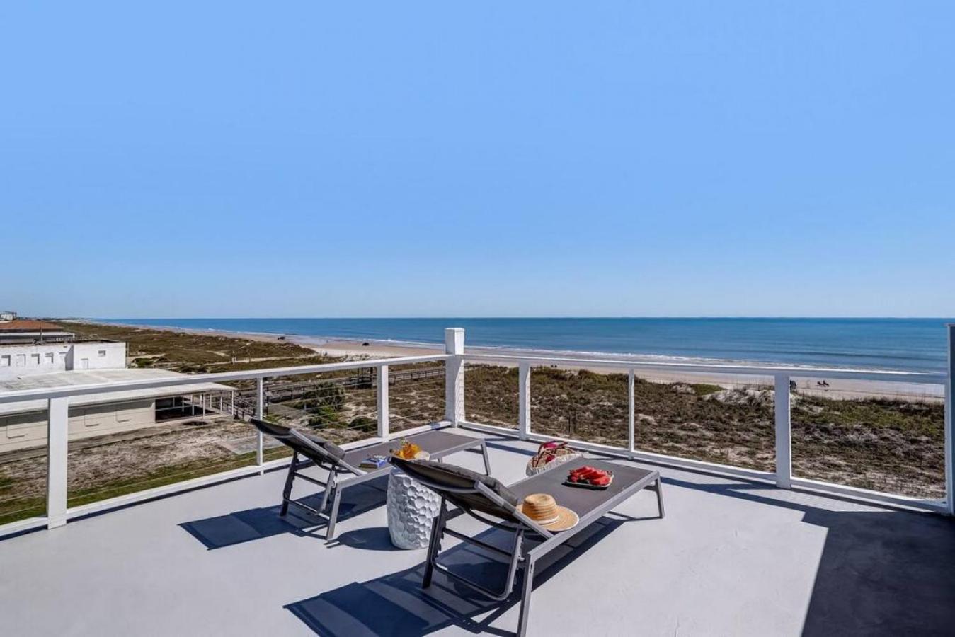 Mermaid Castle - Oceanfront Luxury House - Rooftop Deck * Fernandina Beach