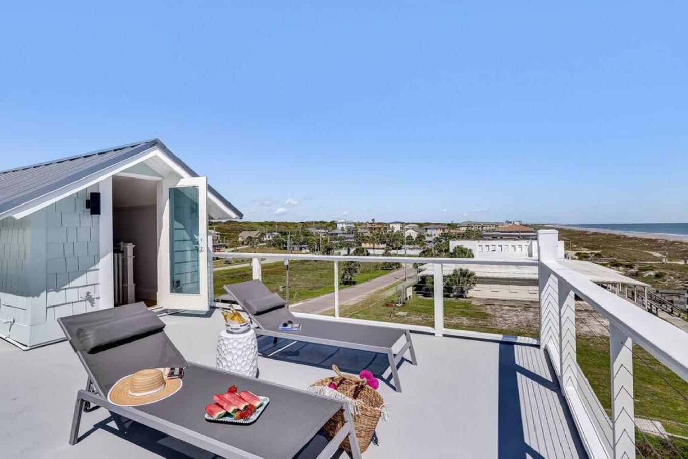 Mermaid Castle - Oceanfront Luxury House - Rooftop Deck * Fernandina Beach