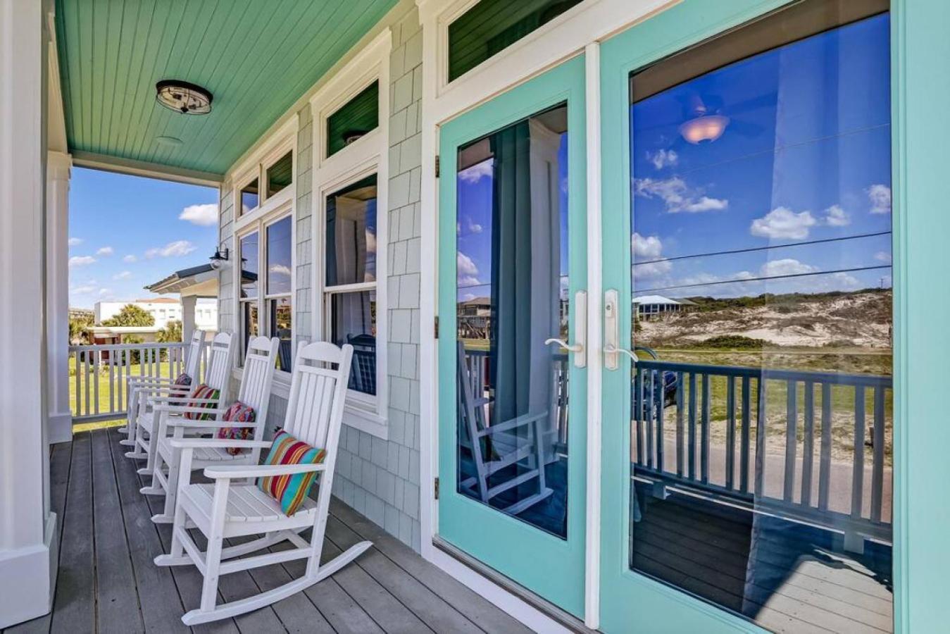 Holiday home Mermaid Castle - Oceanfront Luxury House - Rooftop Deck