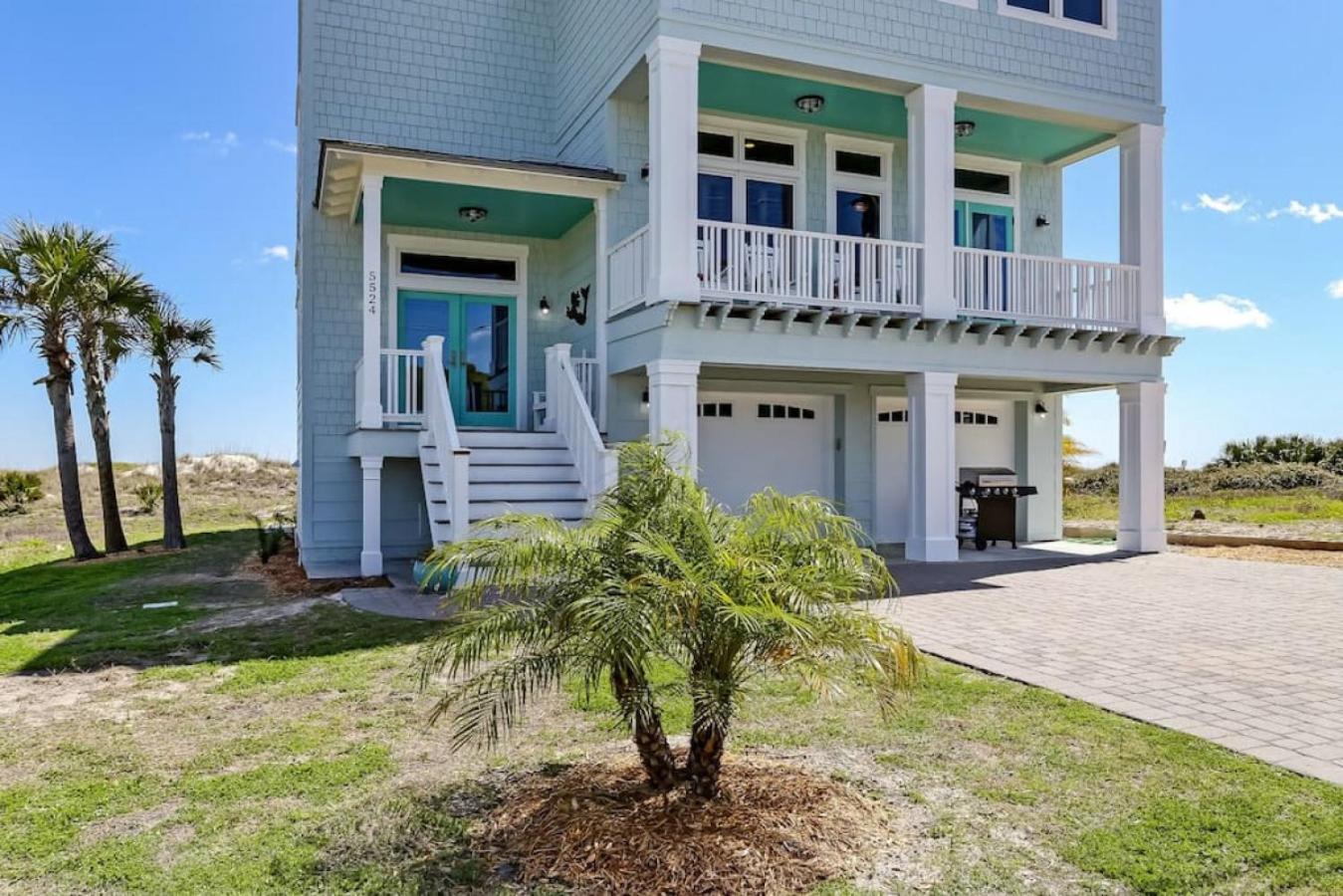 Holiday home Mermaid Castle - Oceanfront Luxury House - Rooftop Deck