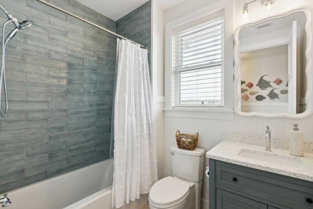 Ocean Lookout 3 - Heated Pool, Beachfront Deck, Stunning Ocean Views