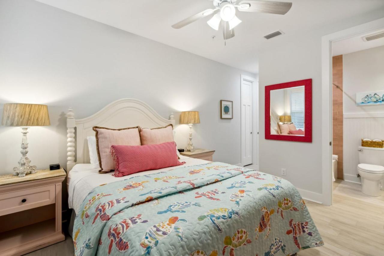 Ocean Lookout 1 - Heated Pool, Beachfront Deck, Stunning Ocean Views Holiday home *