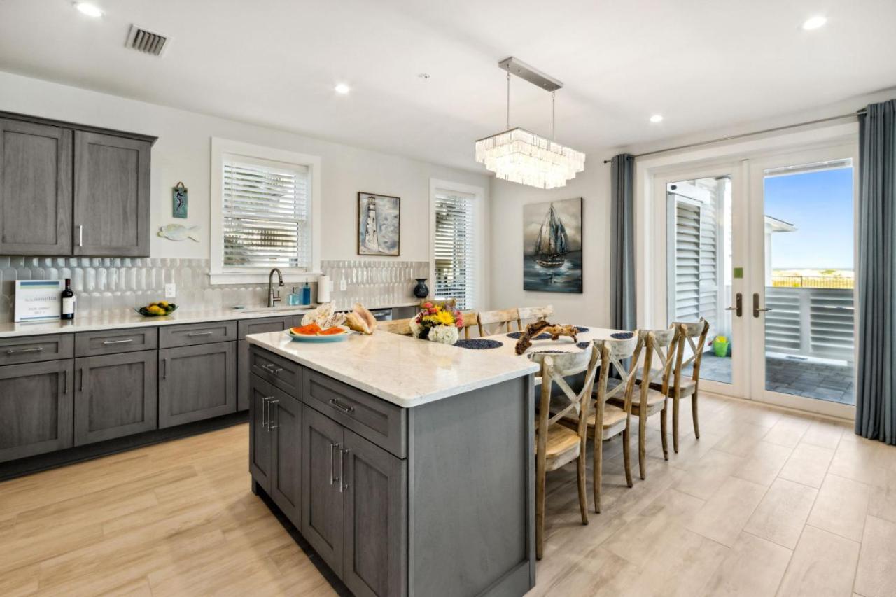 Ocean Lookout 1 - Heated Pool, Beachfront Deck, Stunning Ocean Views