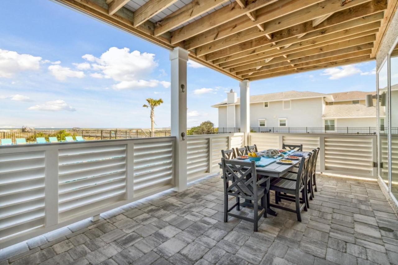 Holiday home Ocean Lookout 1 - Heated Pool, Beachfront Deck, Stunning Ocean Views