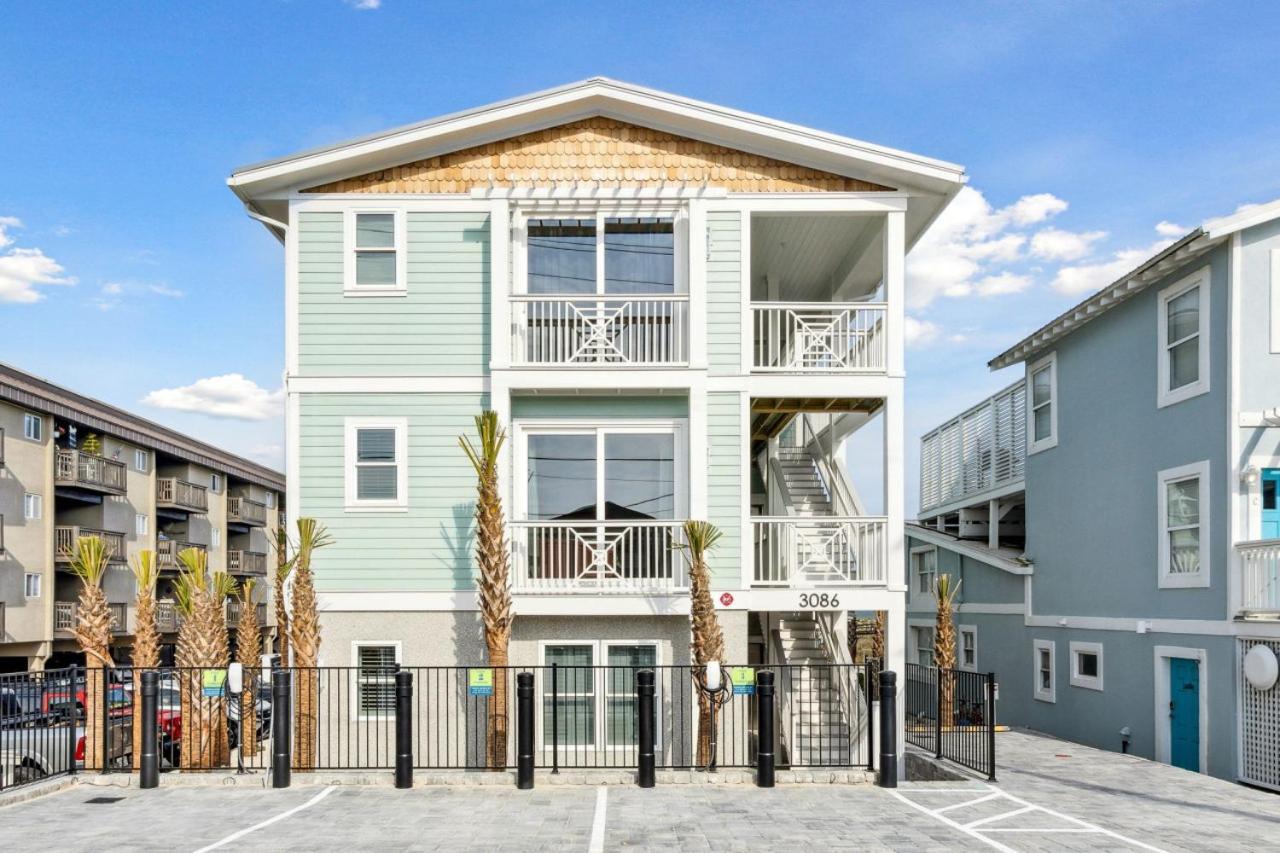 Ocean Lookout 1 - Heated Pool, Beachfront Deck, Stunning Ocean Views *
