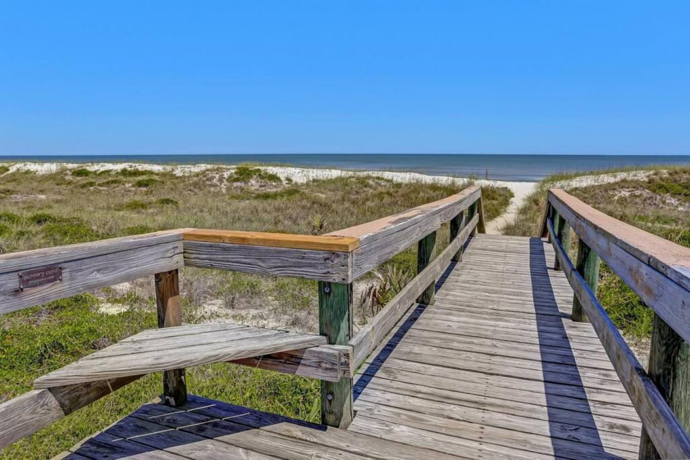 Holiday home Ketch Courtyard - Oceanview Balcony - Pool - Steps From The
