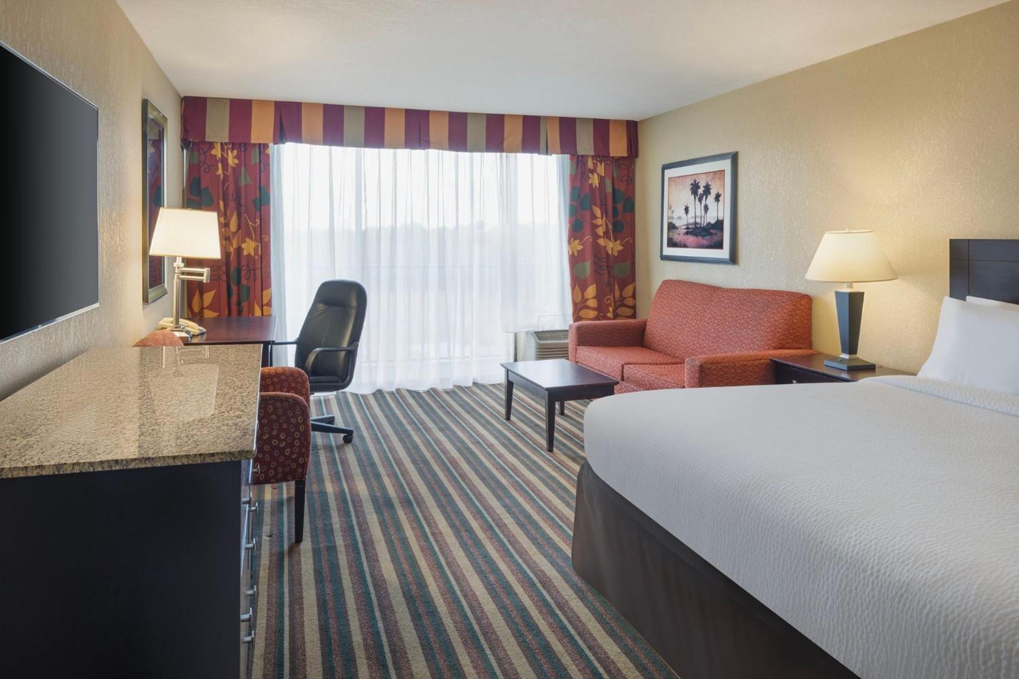 Hotel & Orlando Sw - Celebration Area By Ihg Kissimmee
