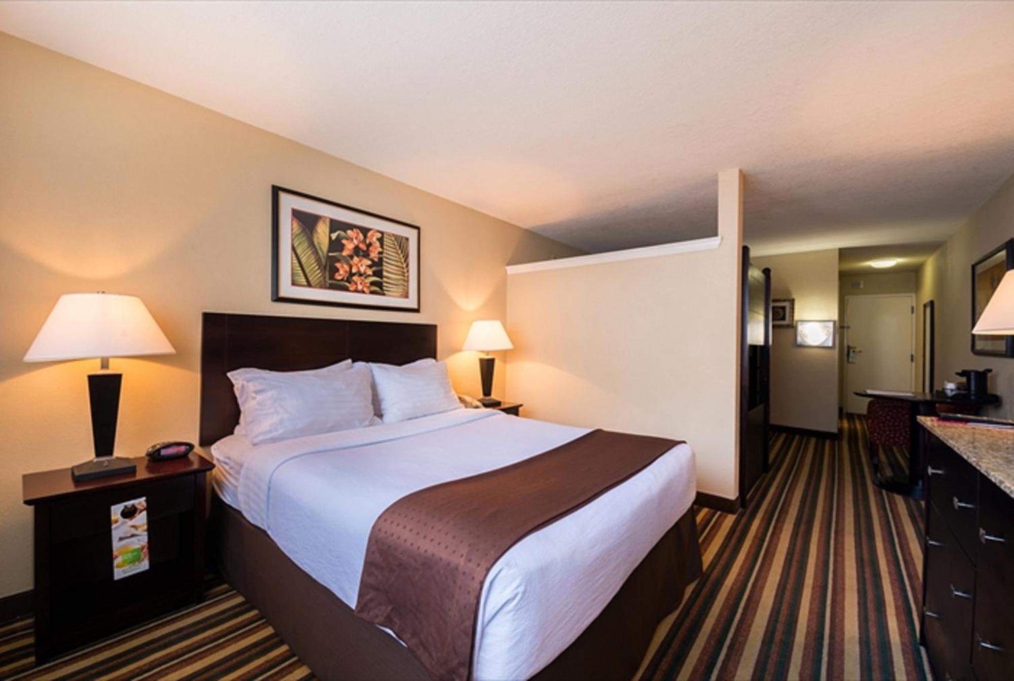 Hotel & Orlando Sw - Celebration Area By Ihg Kissimmee