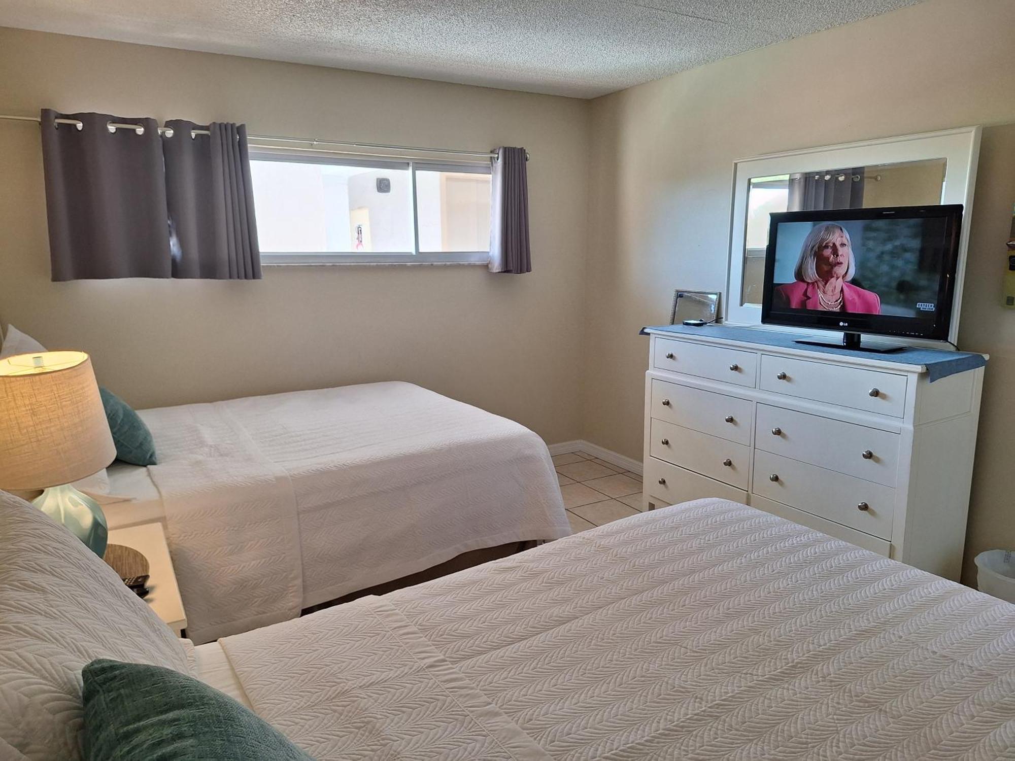 Inn Turtle Crawl - 4*
