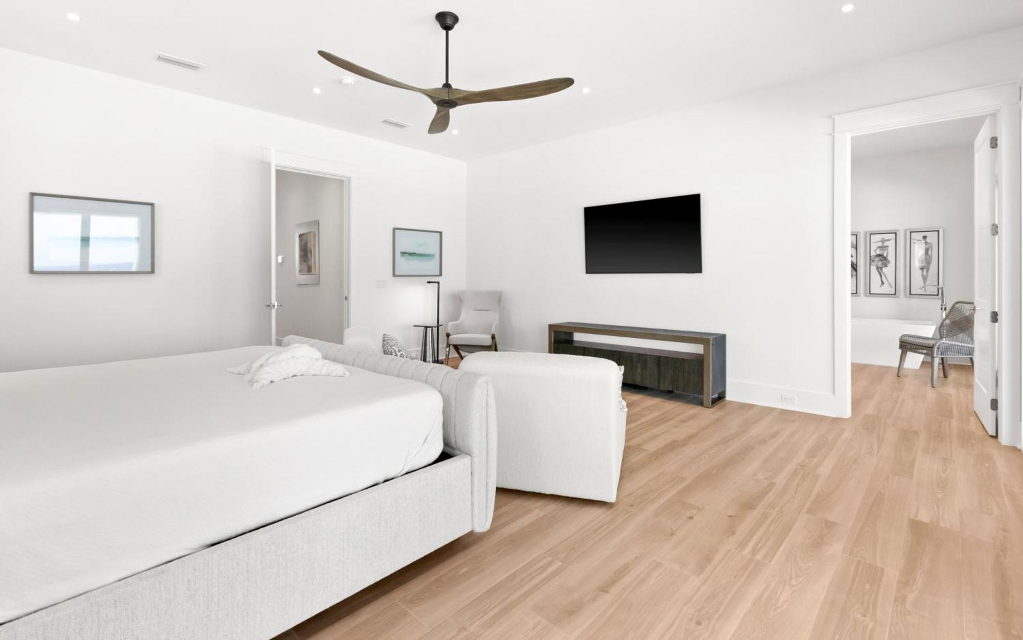 Queen Of Crystal Shores Luxury Beachfront Retreat *