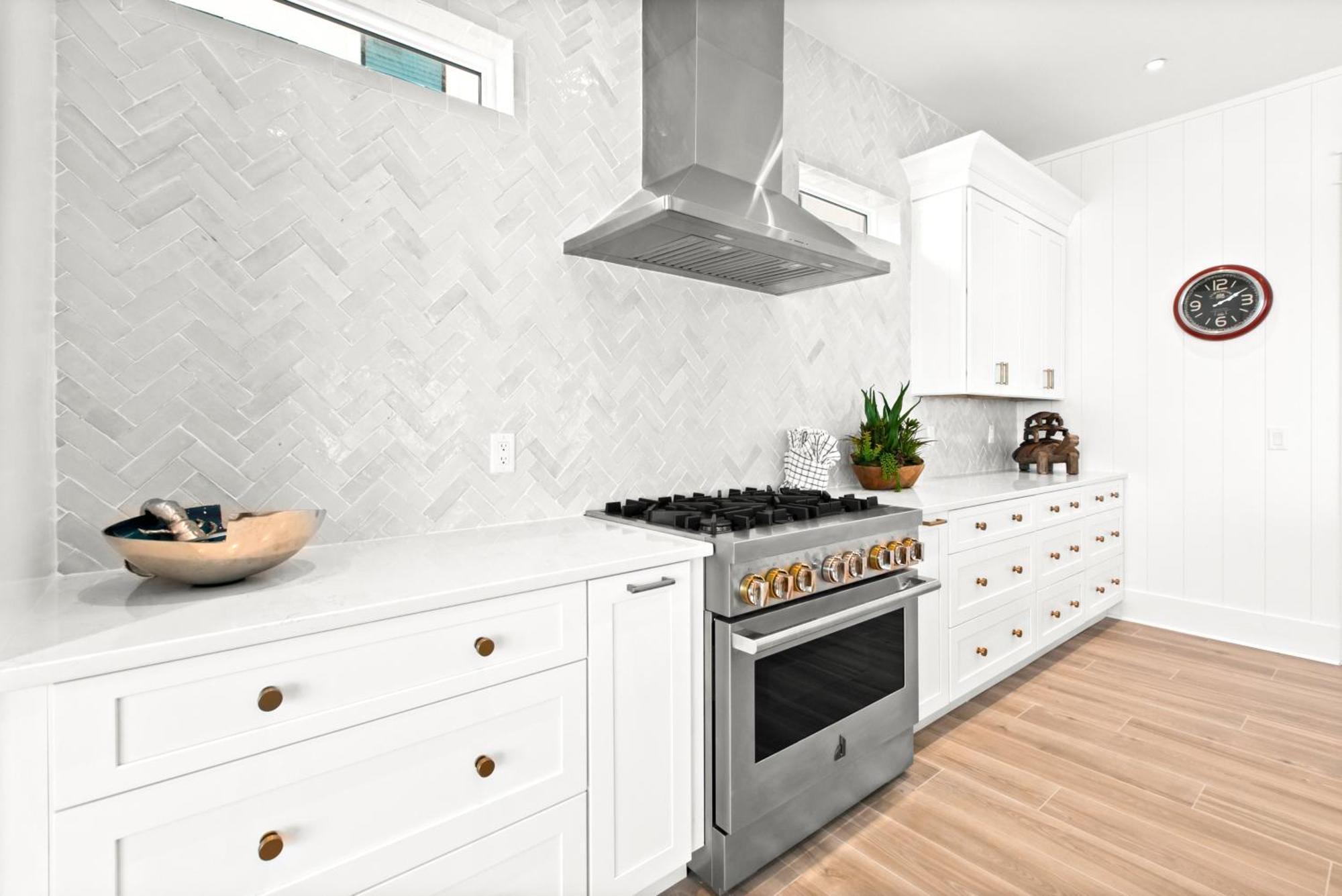 Queen Of Crystal Shores Luxury Beachfront Retreat Holiday home