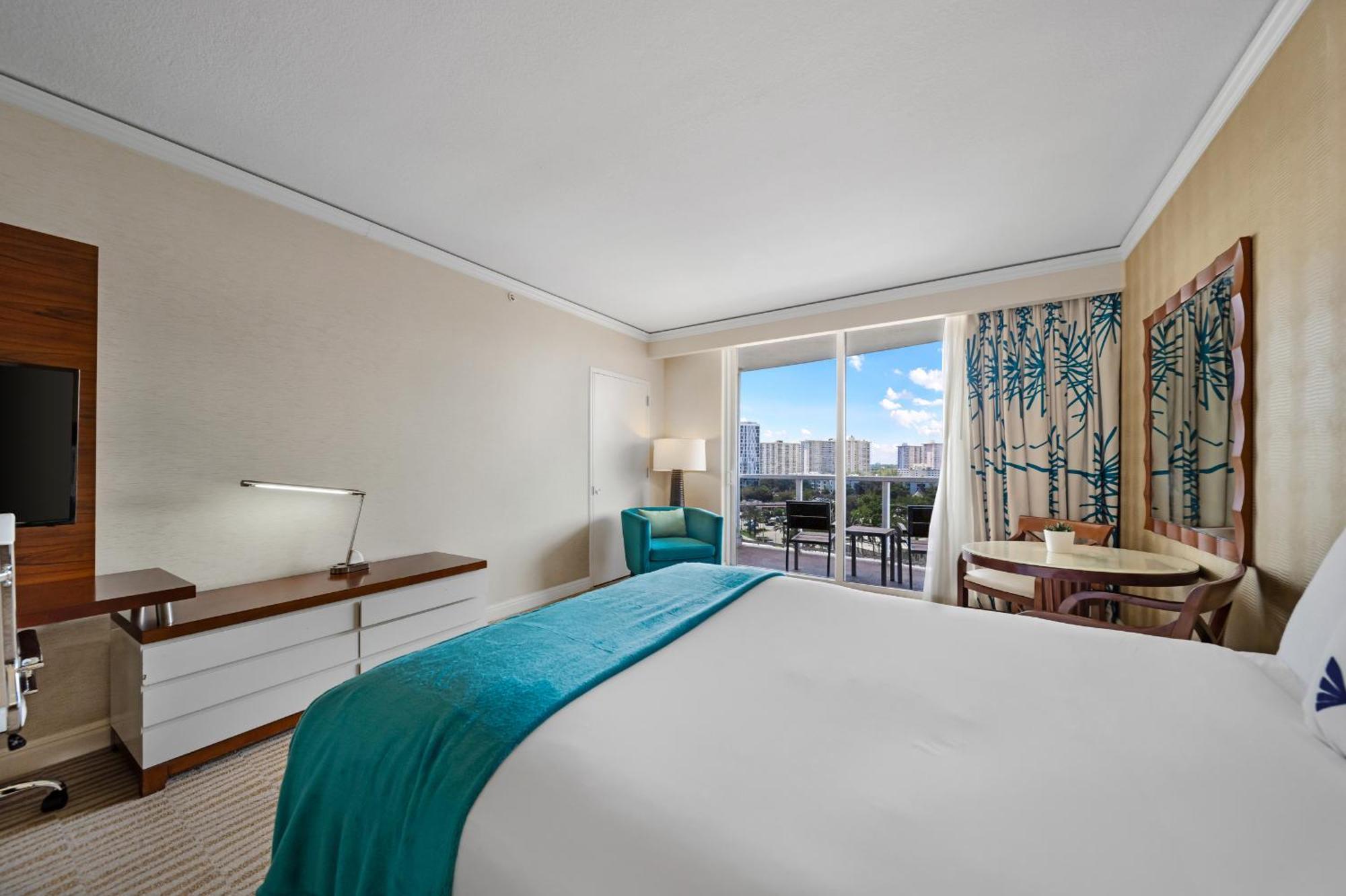 Apartment Prime Location - Luxurious Unit Within Exclusive Luxury