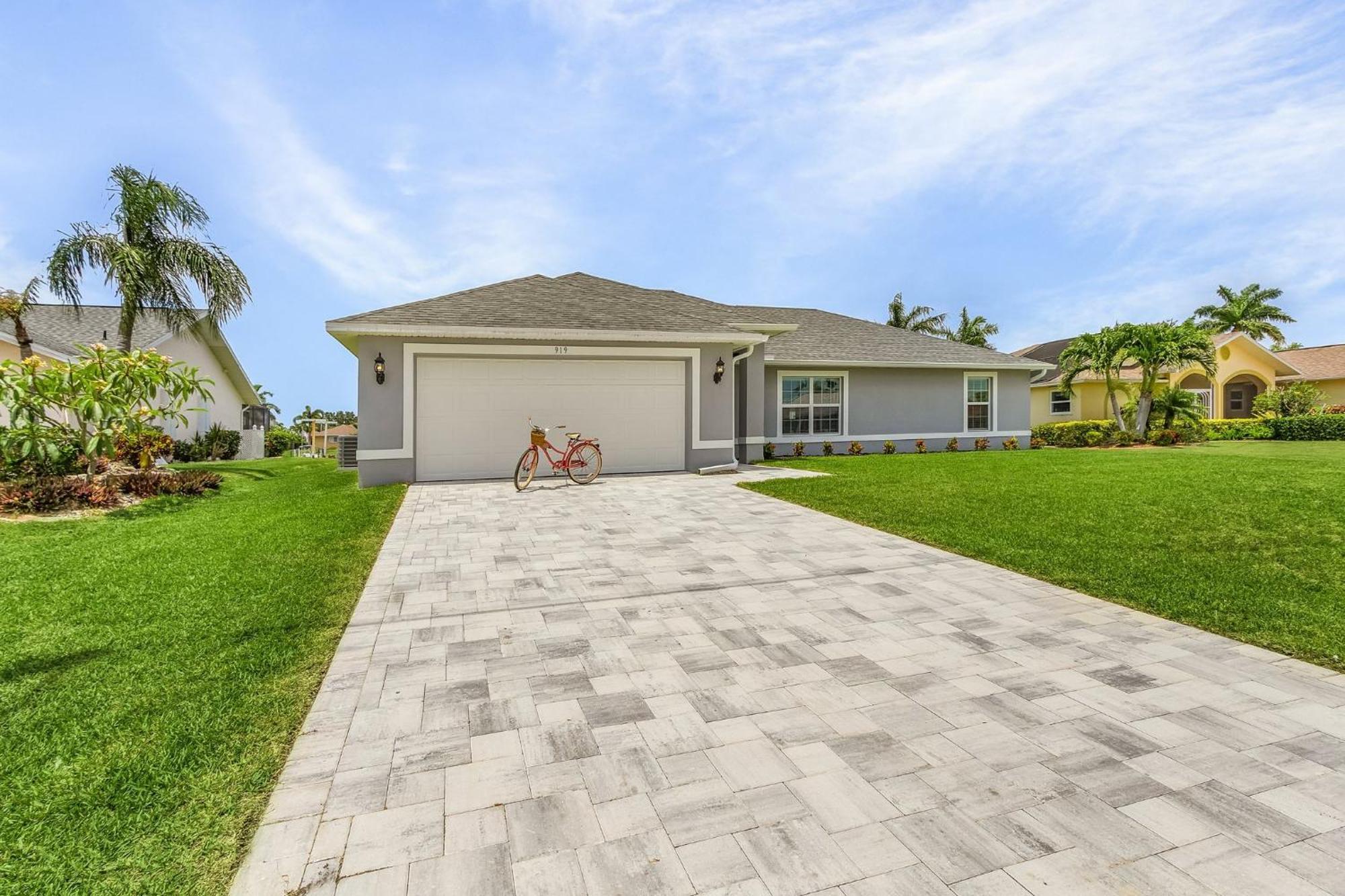 Holiday home Sunrise To Sunset - Gorgeous Villa, Heated Pool And Spa, Bicycle - Del Boca Vista - Roelens Cape Coral
