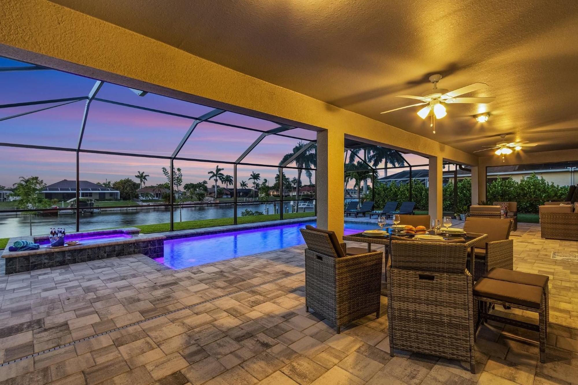 Sunrise To Sunset - Gorgeous Villa, Heated Pool And Spa, Bicycle - Del Boca Vista - Roelens * Cape Coral