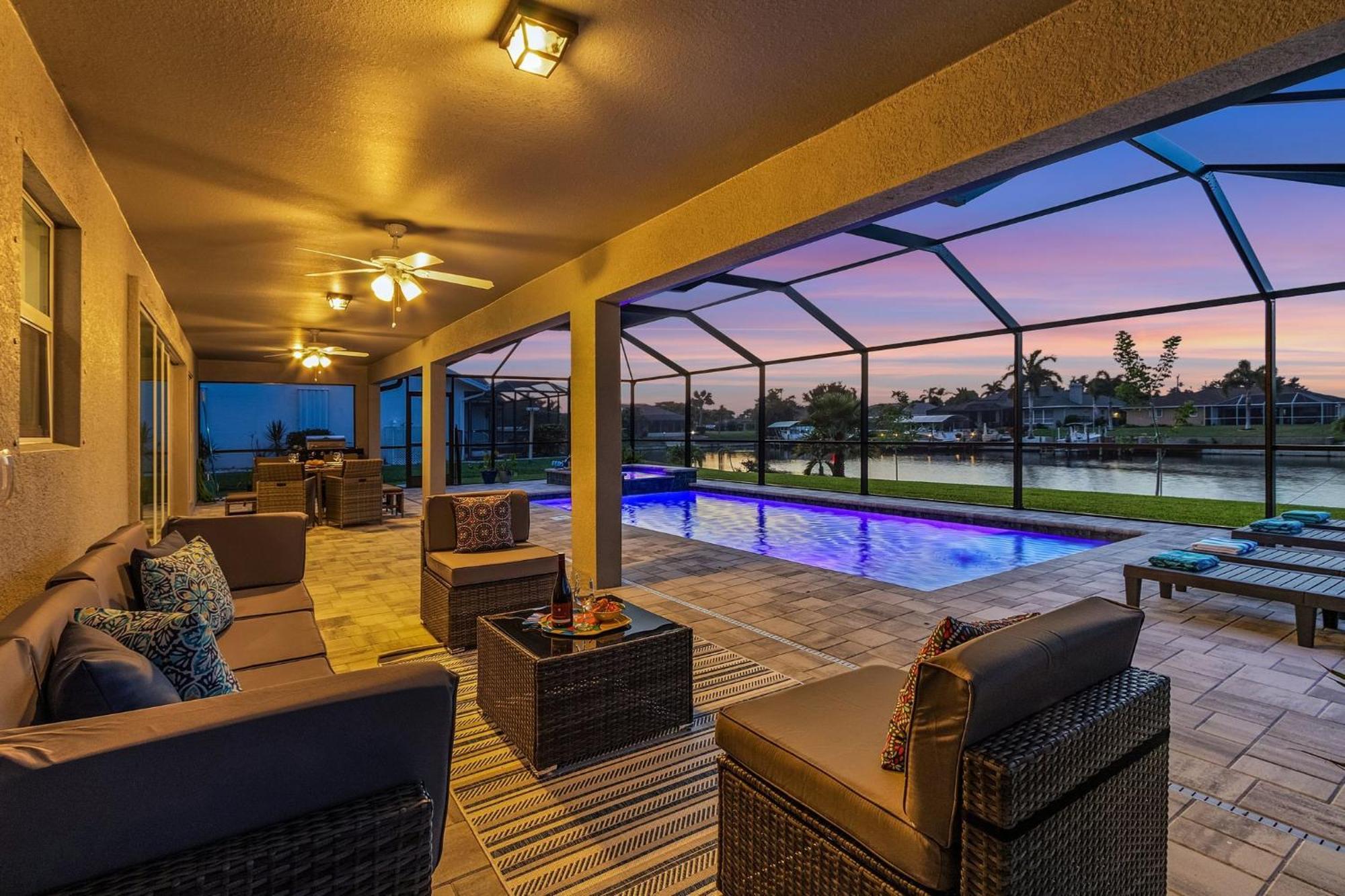 Sunrise To Sunset - Gorgeous Villa, Heated Pool And Spa, Bicycle - Del Boca Vista - Roelens * Cape Coral