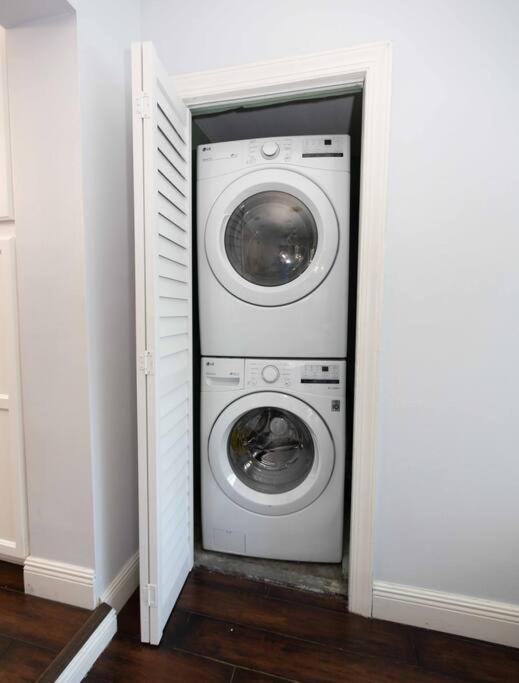 Tropical Escape Pool Sauna 4bdrm 8 Min Bch *