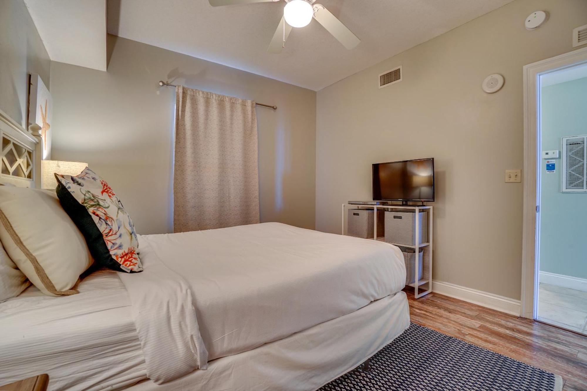 Calypso Towers Apartment *