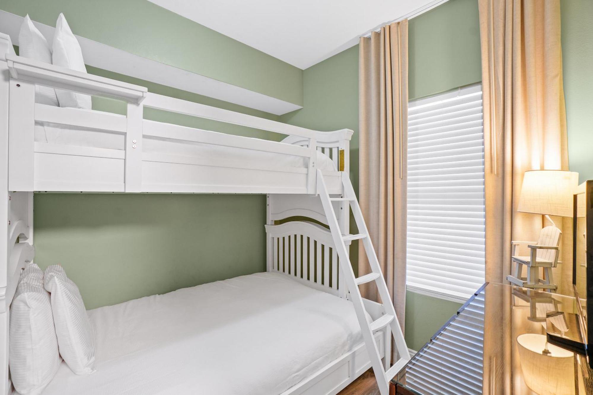 Calypso Towers Apartment
