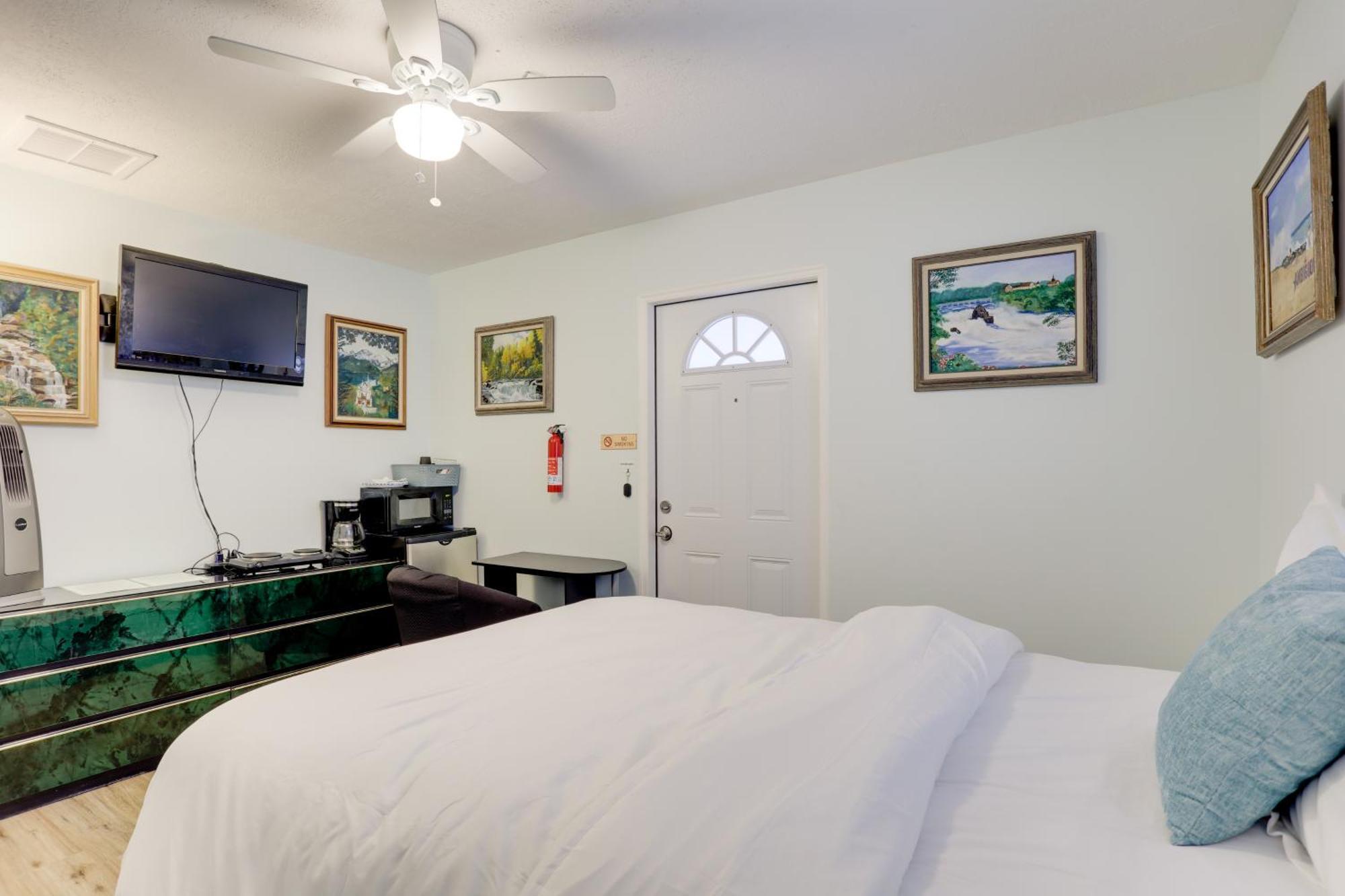 Apartment Pet-friendly Less Than 3 Mi To Downtown!