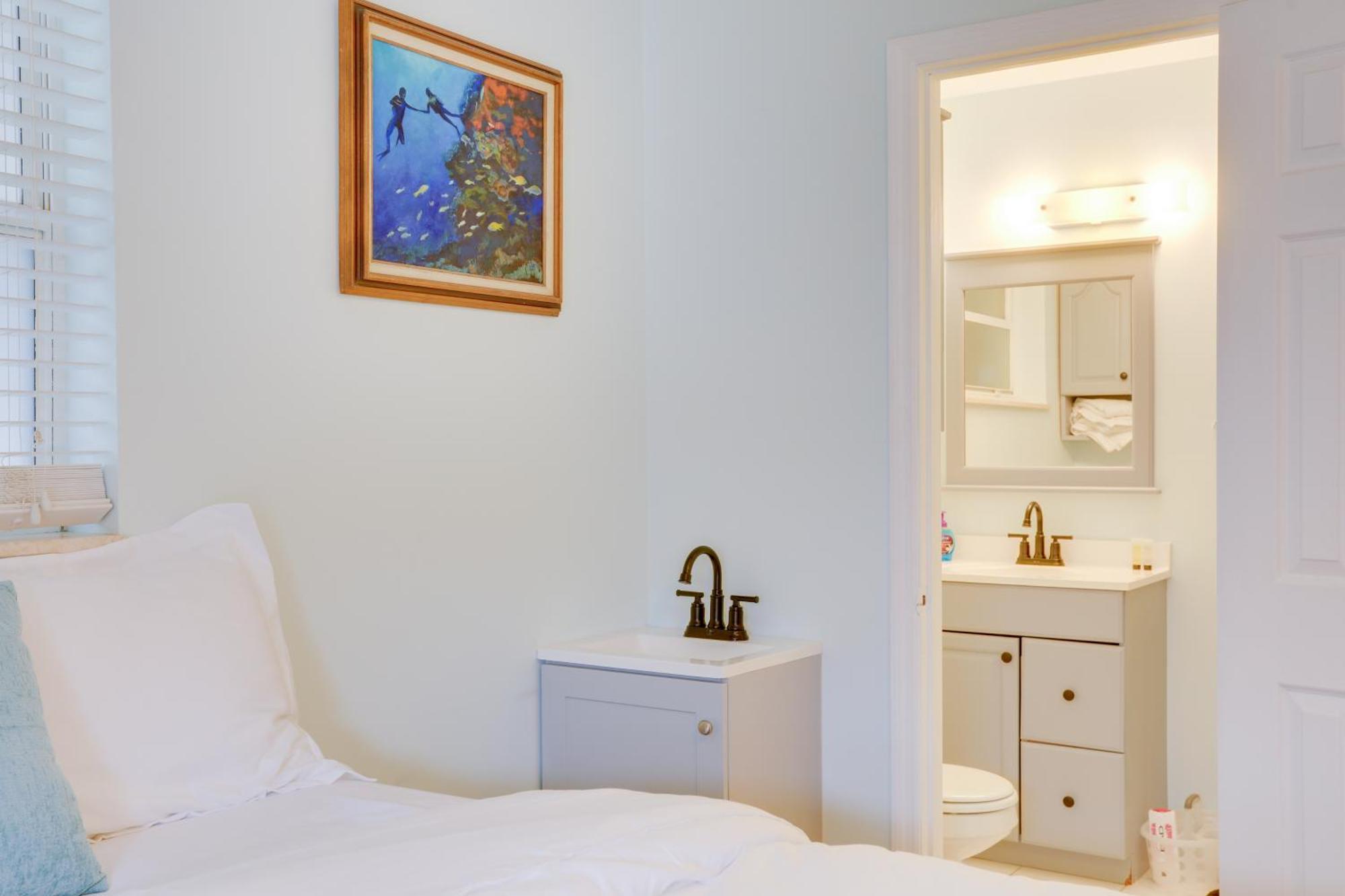 Pet-friendly Less Than 3 Mi To Downtown! Apartment
