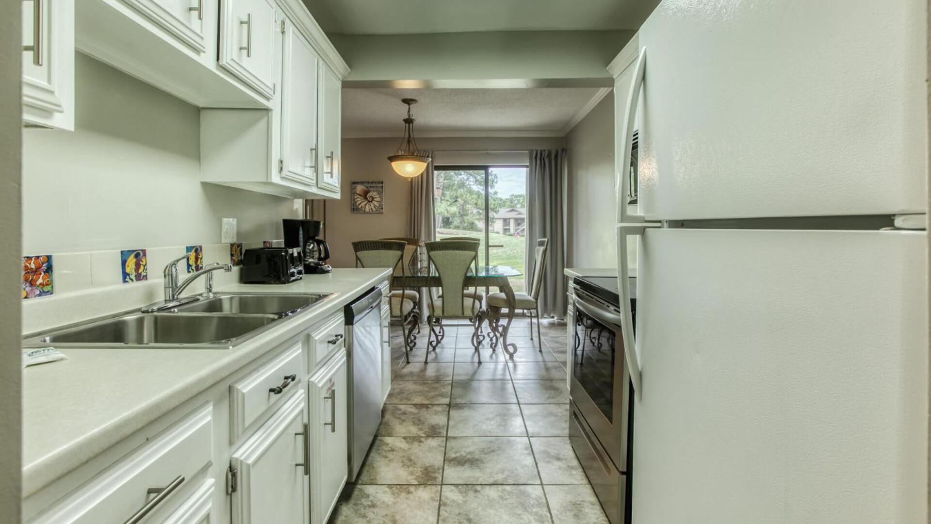 Cozy Renovated Ground Floor Unit - Golf - On The Golf Course Botel