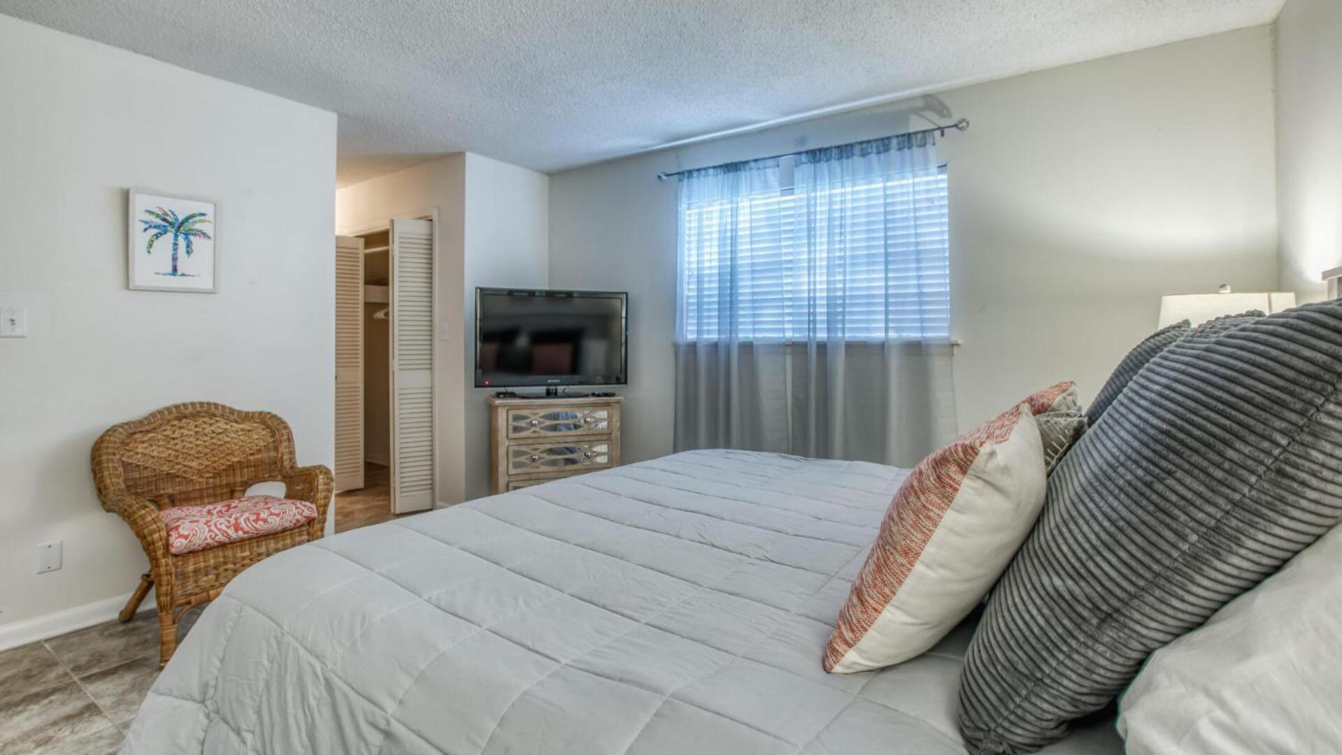 Cozy Renovated Ground Floor Unit - Golf - On The Golf Course Destin