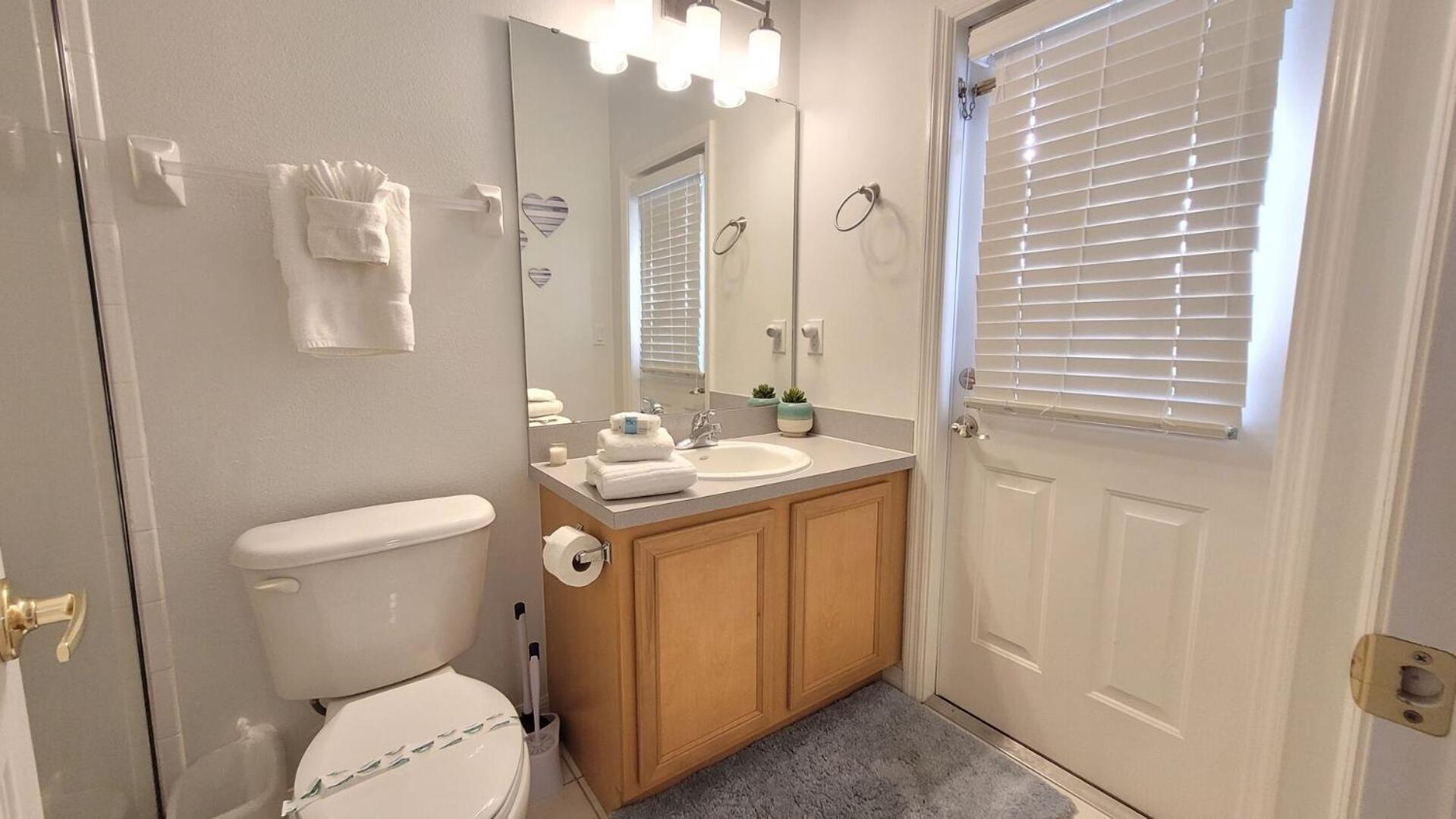 Holiday home Themed Kid Bedrooms, 17 Miles To And Legoland, Private Pool, Kitchen, Wifi, Washer, Dryer