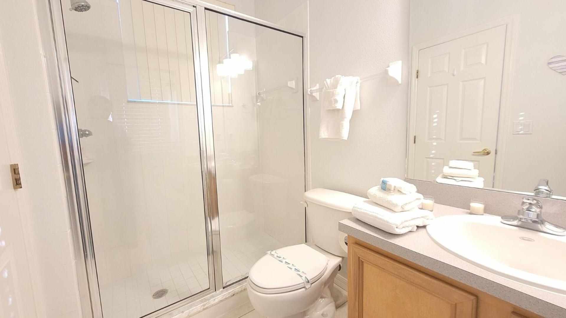 Themed Kid Bedrooms, 17 Miles To And Legoland, Private Pool, Kitchen, Wifi, Washer, Dryer