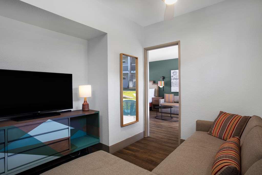 The Beachcomber St. Pete & Resort 3*