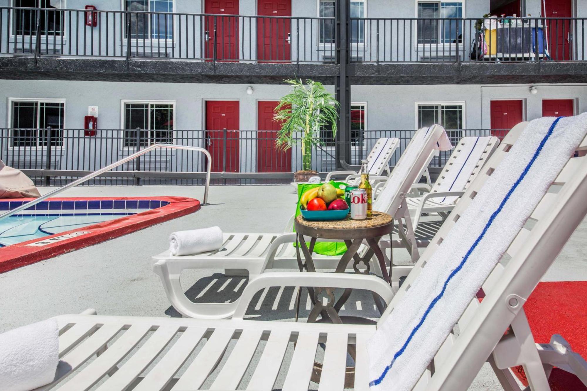 Seasons Florida Hotel Kissimmee