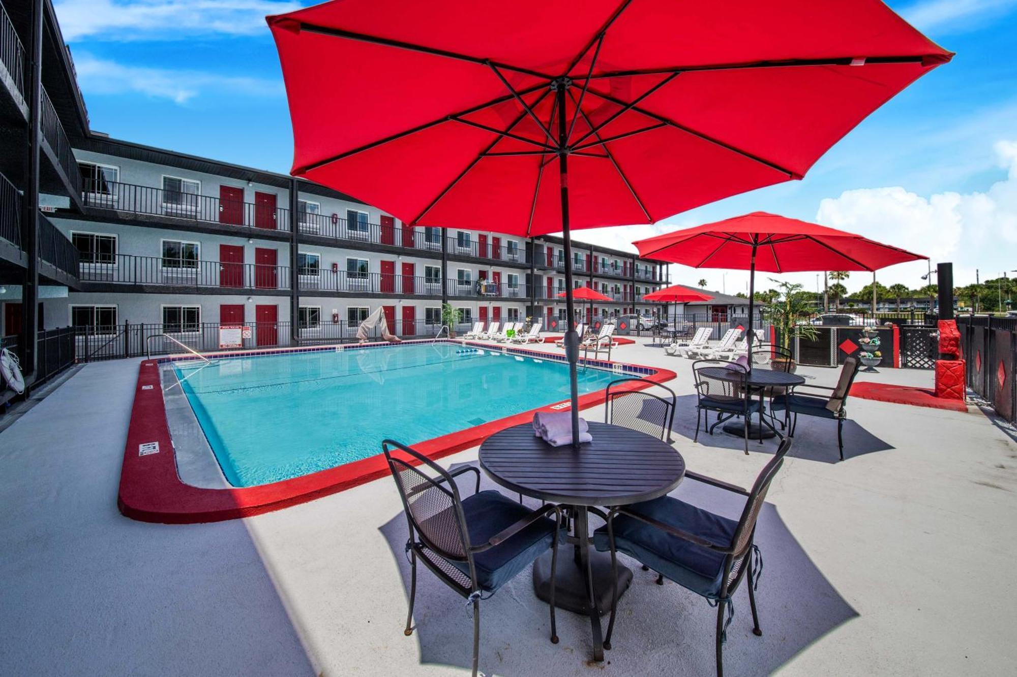 Hotel Seasons Florida Kissimmee