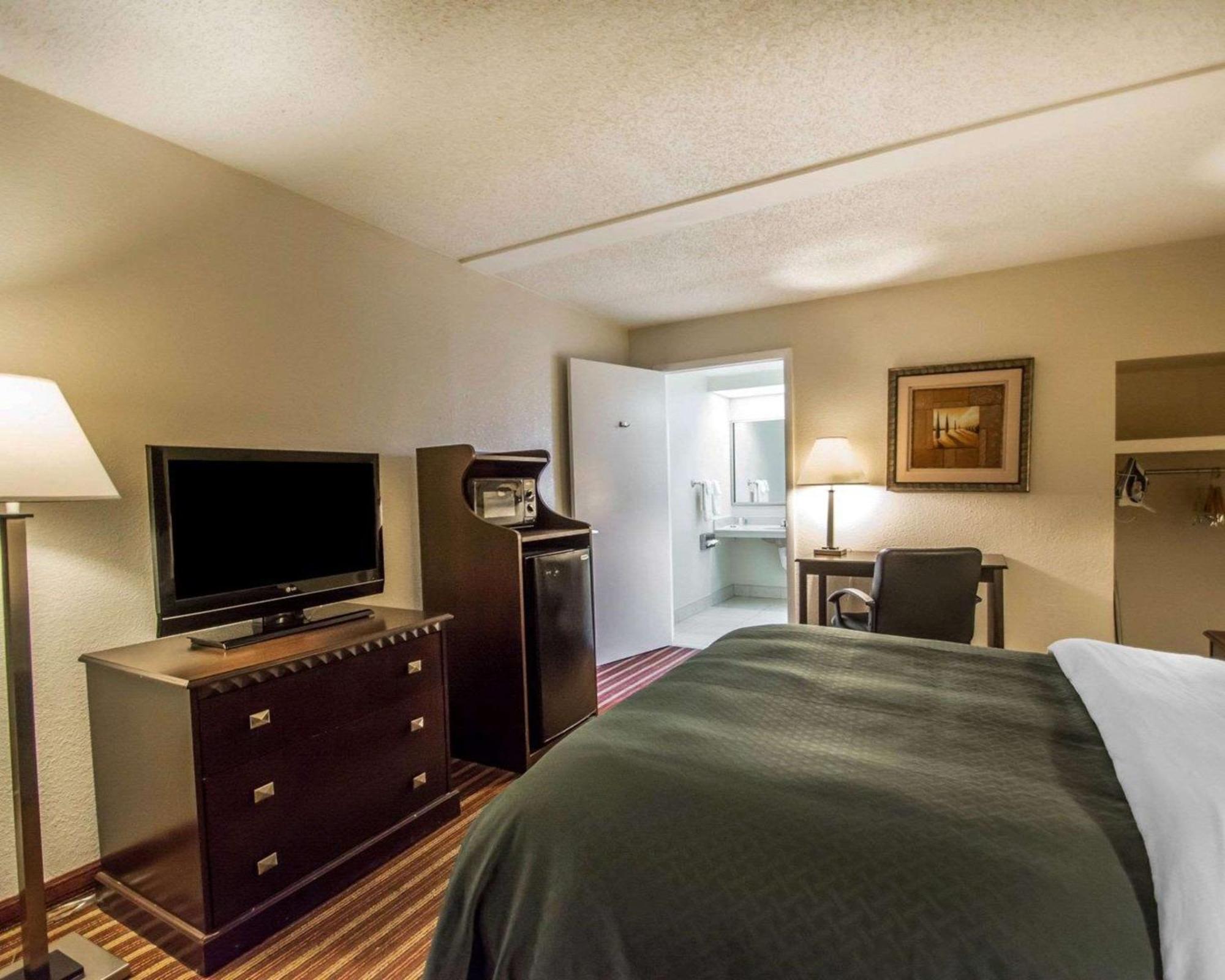 Quality & At Tropicana Field Hotel St. Petersburg