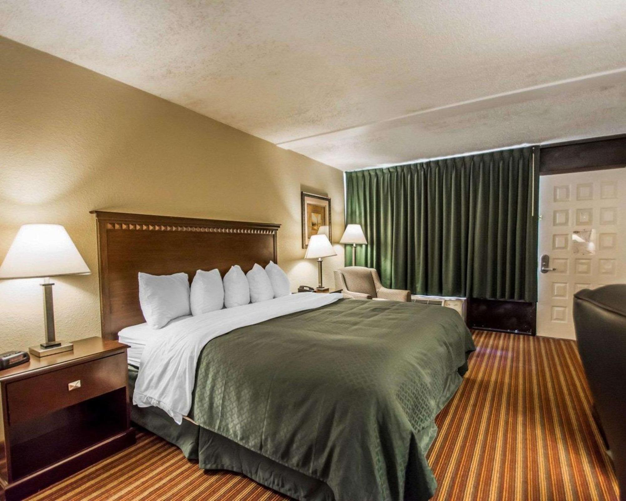 Quality & At Tropicana Field Hotel St. Petersburg
