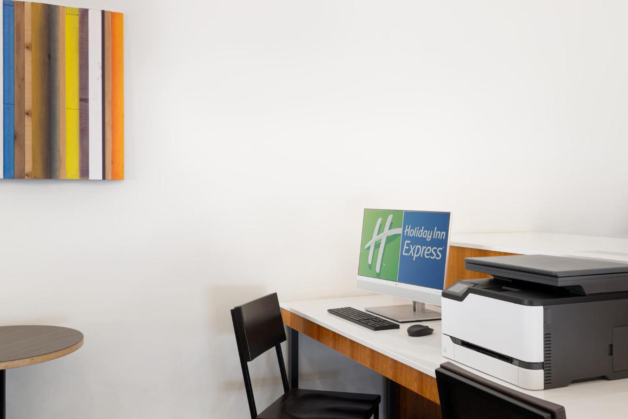 Hotel Express - By Ihg 2*