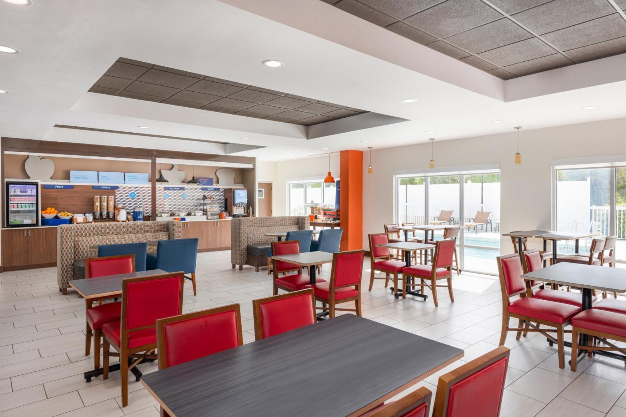 Express - By Ihg Hotel Spring Hill