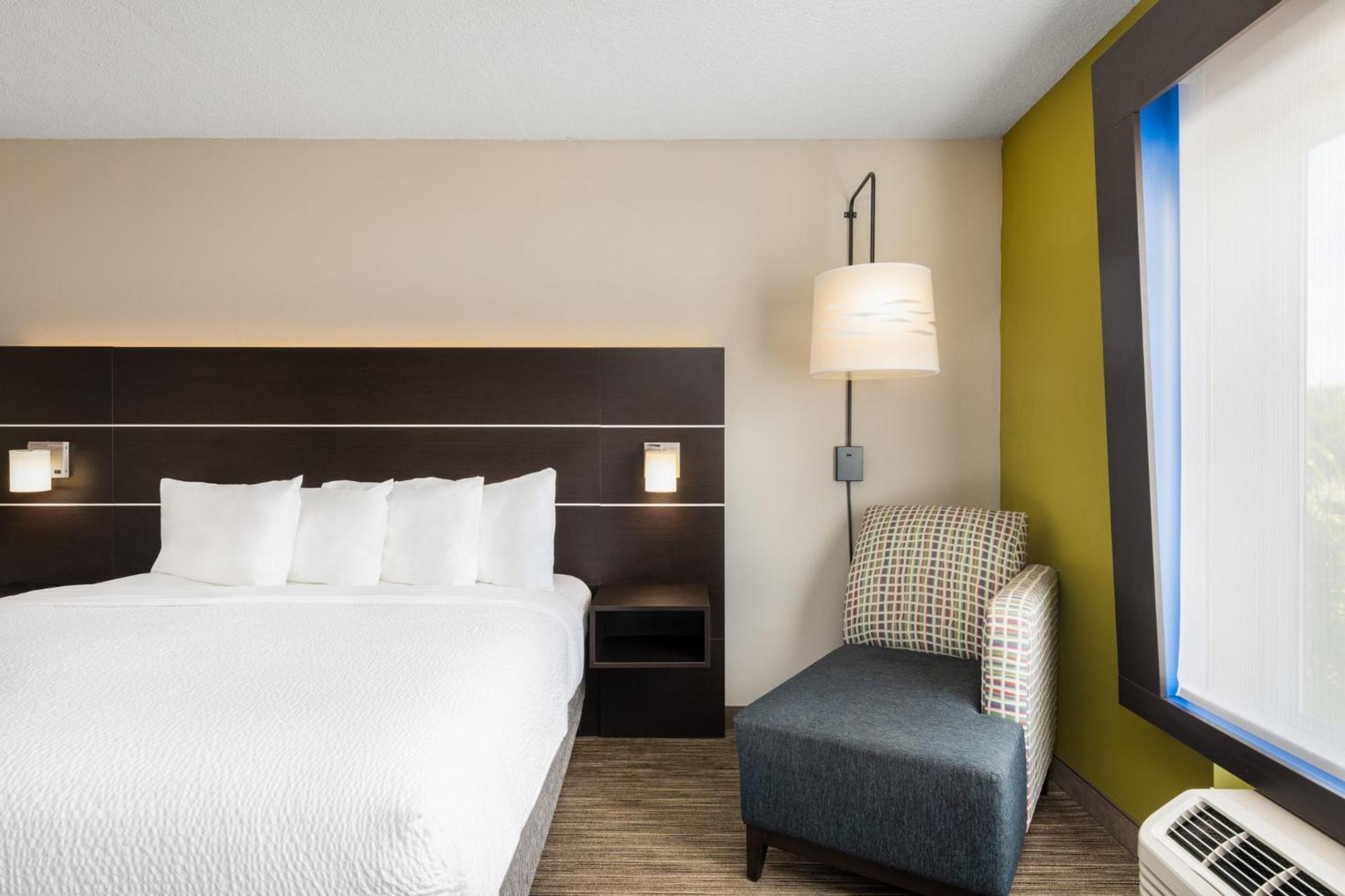 Express - By Ihg Spring Hill
