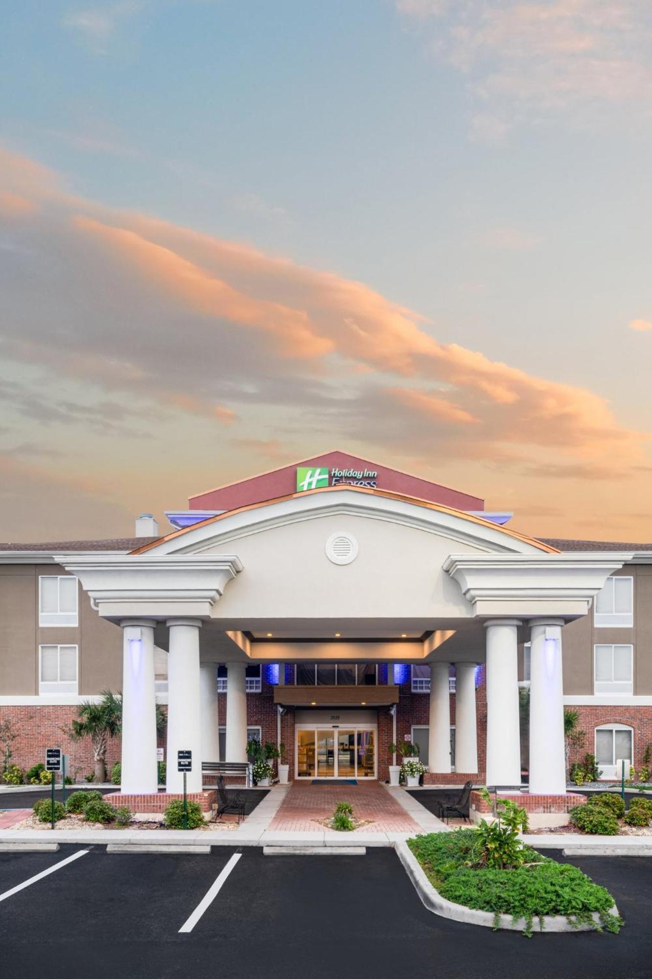 Express - By Ihg Hotel