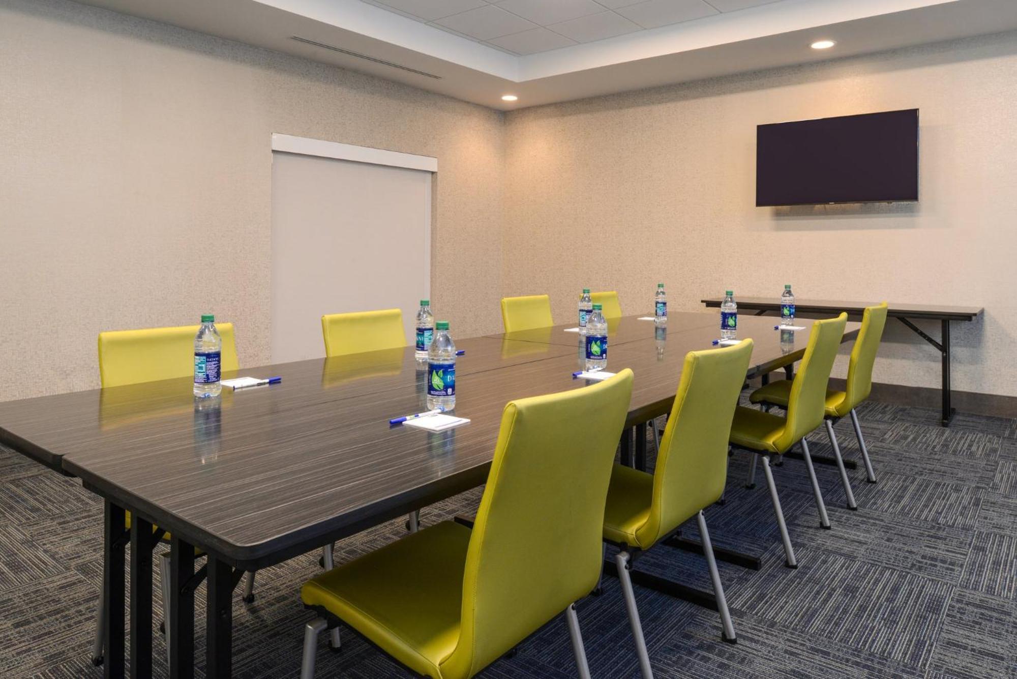 Hotel Holiday Inn Express & Suites - St. Petersburg - Madeira Beach By Ihg 3*