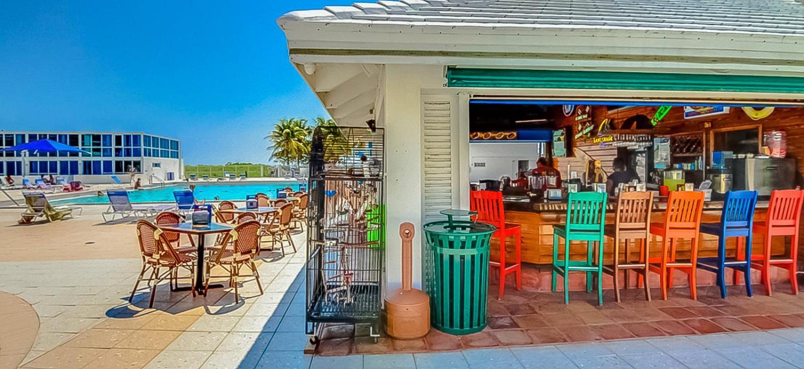 Holiday home Castle Th16 Beachfront Townhouse With Private Patio, Direct Access, Pool, Tennis & Free Parking! Miami Beach