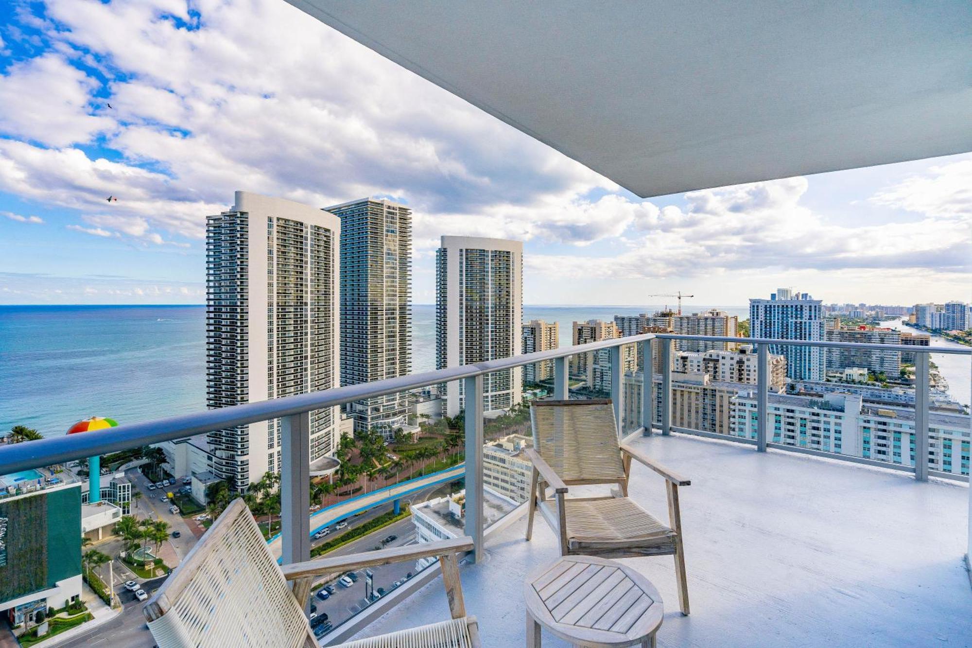 Hyde House Private 4* Hollywood
