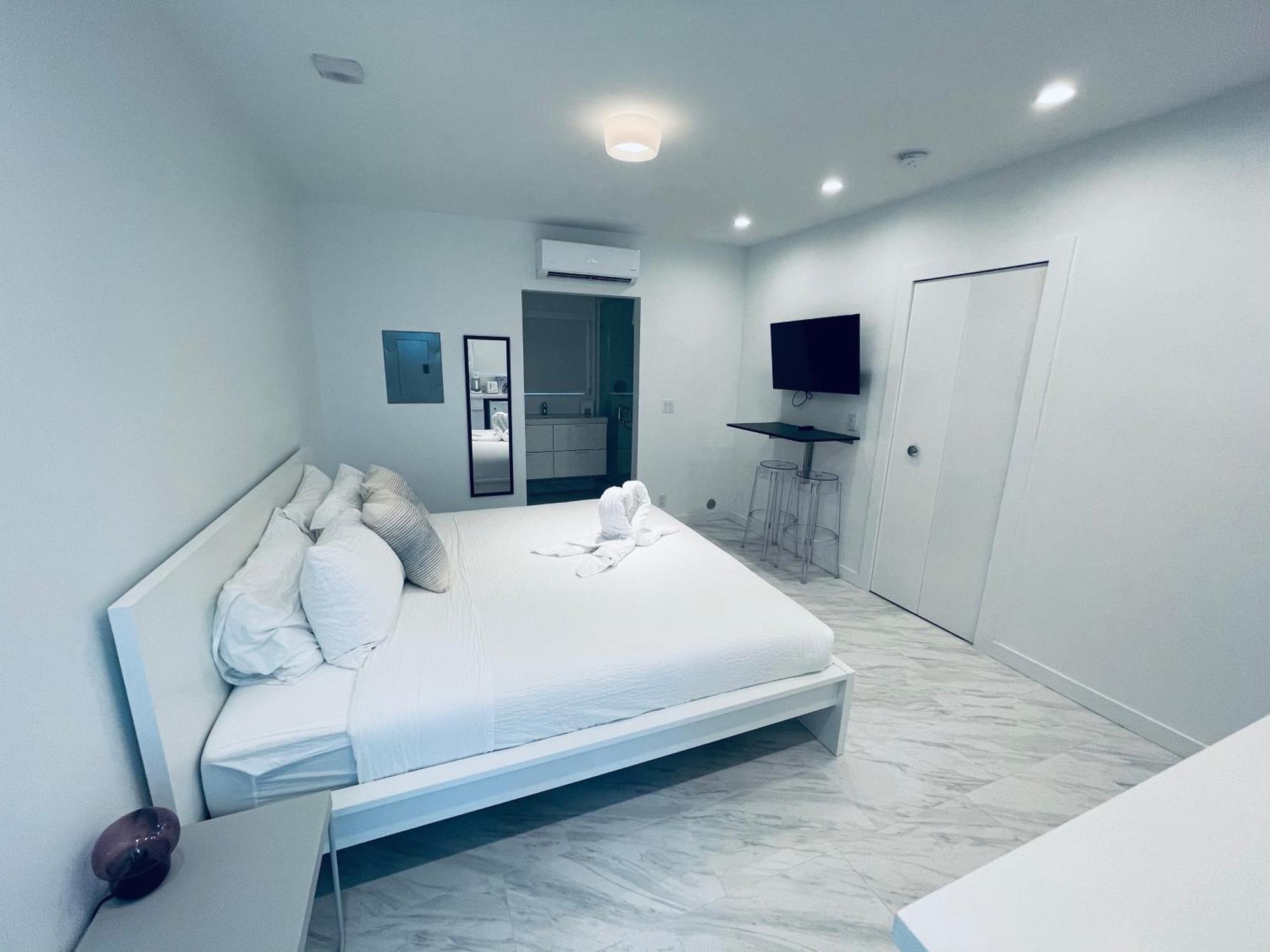 The Marlin Beachside